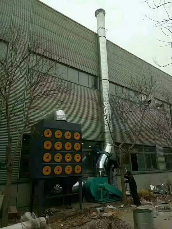 甘肅布袋除塵器應(yīng)用于隴南某有色金屬冶煉廠煙氣凈化系統(tǒng) 甘肅布袋除塵器應(yīng)用于隴南某有色金屬冶煉廠煙氣凈化系統(tǒng)